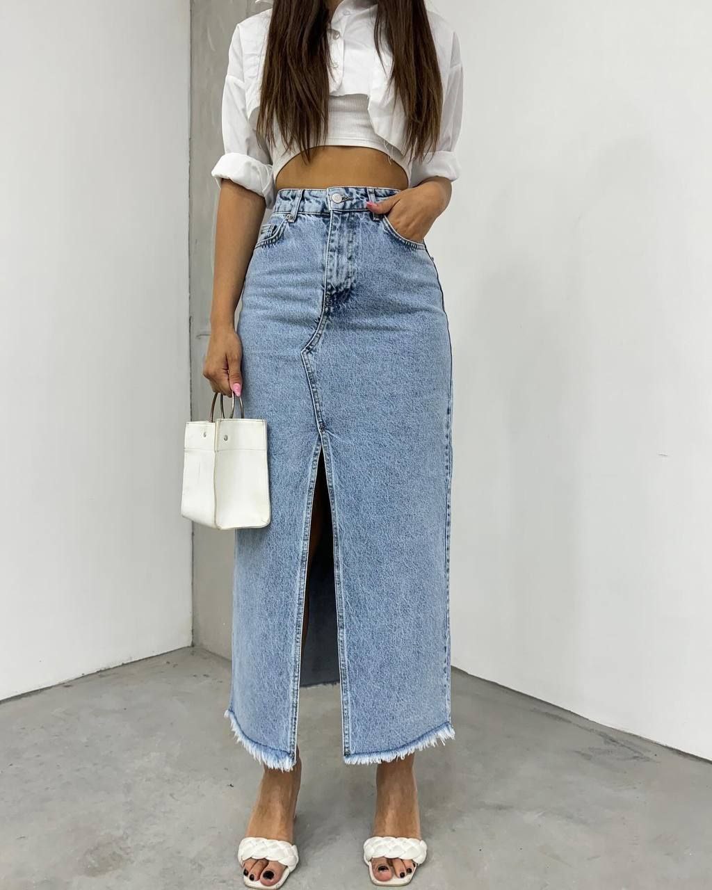 Džínová sukně s rozparkem