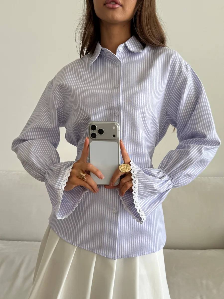 Pruhovaná košile s korzetovým zády