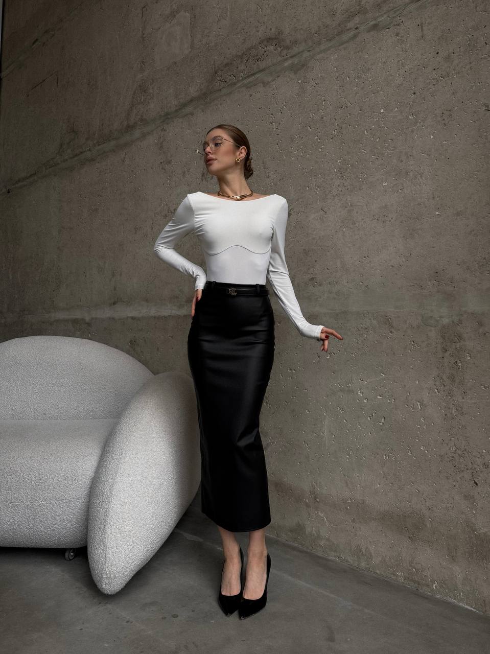 Stylová midi sukně s rozpakem