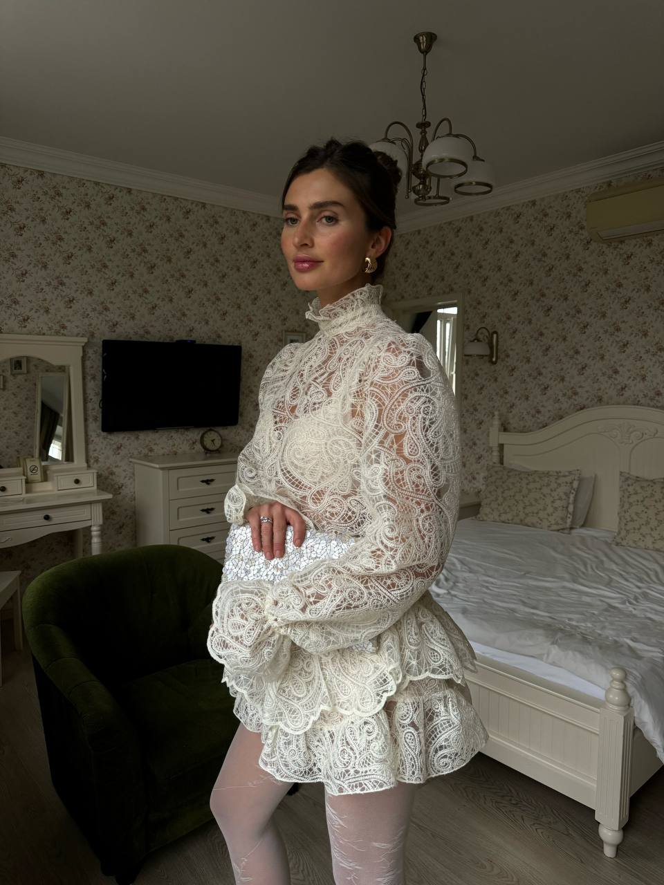 Komplet (sukně-šortky a košile)